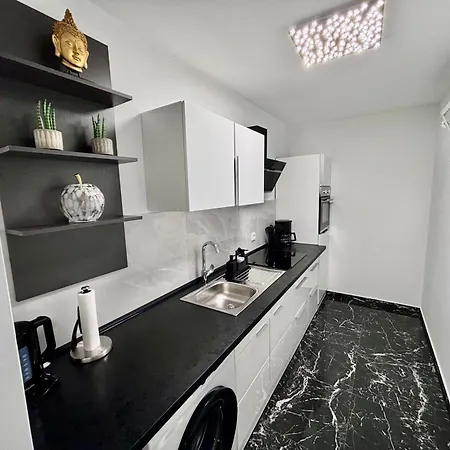 Stylish Luxury Frankfurt Naehe